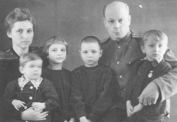 Александр Шурепов: как сотрудник СМЕРШа нашёл своих дочерей в донорской группе нацистов