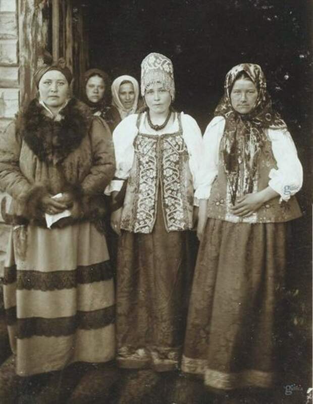 оберег в славянской одежде оберег в славянской одежде, обереги одежды, славянские обереги на теле