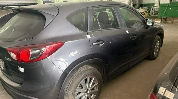 Приставы отправили автомобиль Mazda, конфискованный у барнаульца, в зону СВО