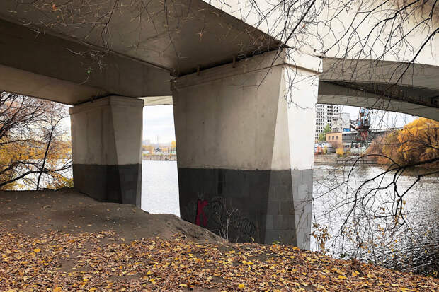 Фото и гифки непарадной Москвы