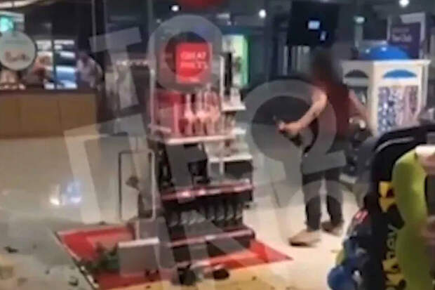 Пассажир самолета опоздал на рейс и устроил погром в аэропорту Афин