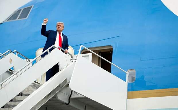 Культ личности: аэропорт Палм-Бич во Флориде будет назван в честь Трампа