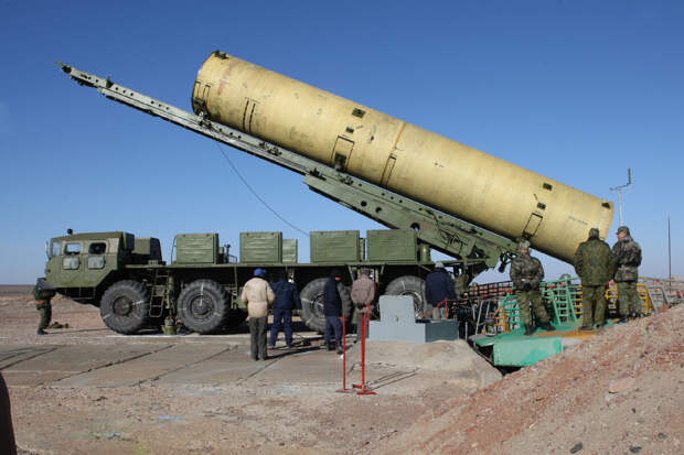 Отечественный комплекс А-235 "Нудоль", боеприпас которого поразил «условную цель с заданной точностью»