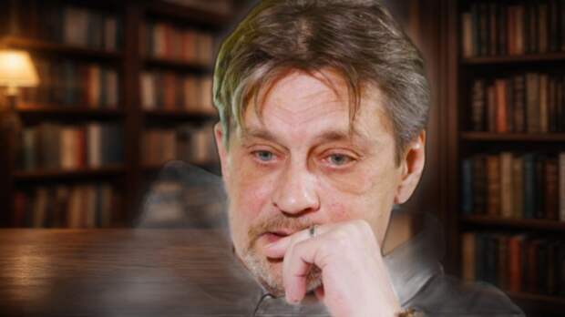 «Он называл её абсолютным злом»: почему 62-летний Александр Домогаров так и не женился после трёх браков
