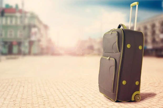 Доигрались с запретами? Число желающих эмигрировать подскочило в четыре раза