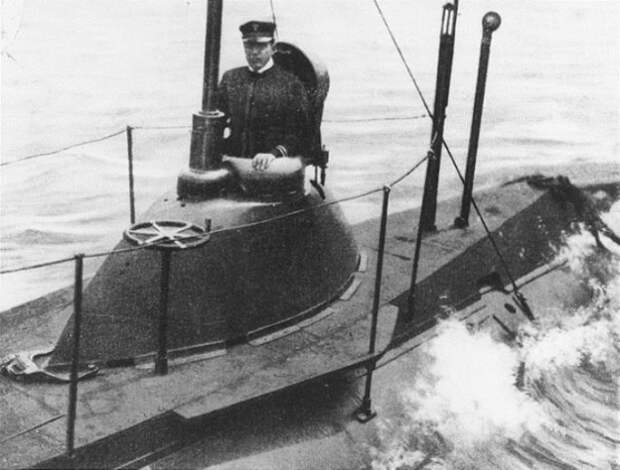 USS Plunger - одна из первых подводных лодок ВМС США, сделанная под заказ в 1902 году. Фото: thevintagenews.com.