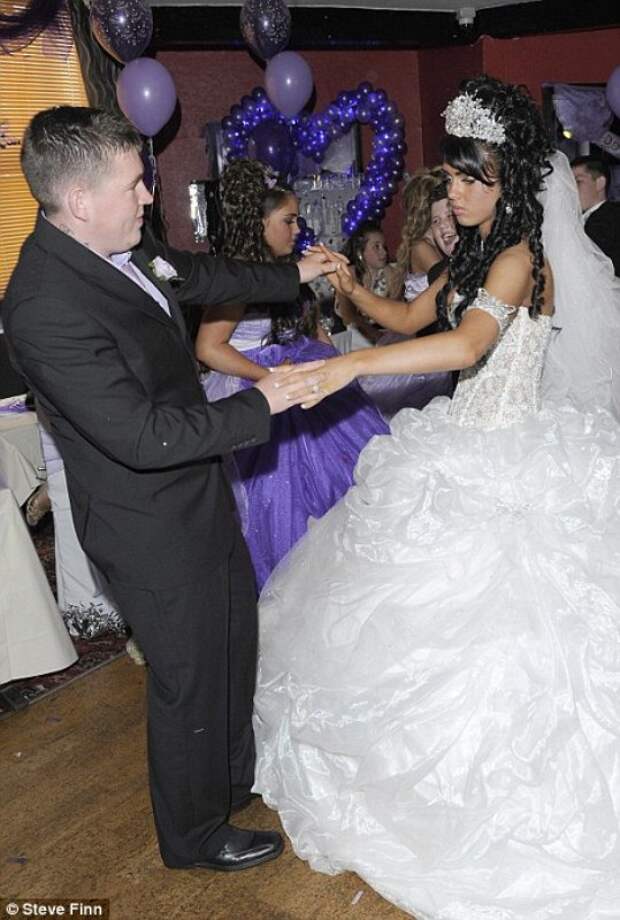 Гламурная цыганская свадьба. (23 фото)