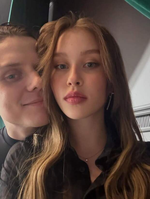 «Я не буду лезть в эту историю»: Юлия Пересильд высказалась о романе дочери с Ваней Дмитриенко