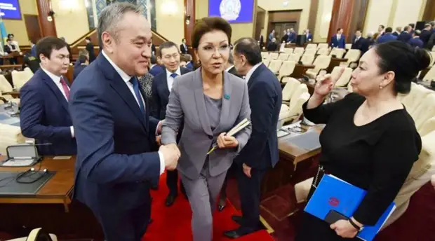 «Должна называться Нурсултан»: столицу Казахстана решили переименовать в честь Назарбаева