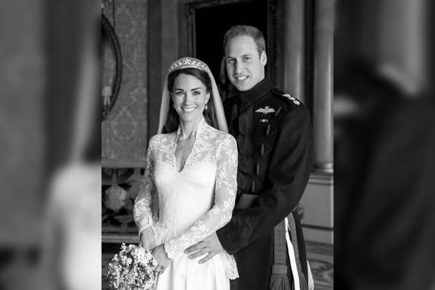 Принцесса Кейт Миддлтон показала ранее неопубликованное свадебное фото