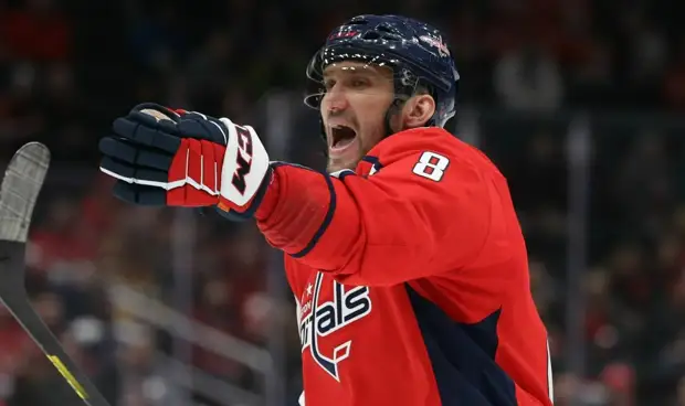 «Надеюсь, что все обойдется ушибом». Каменский – о травме Овечкина