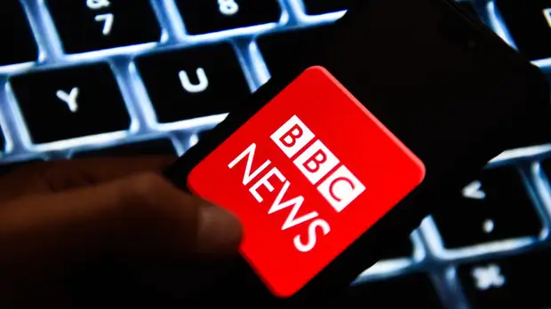 ️BBC временно прекращает работу в России