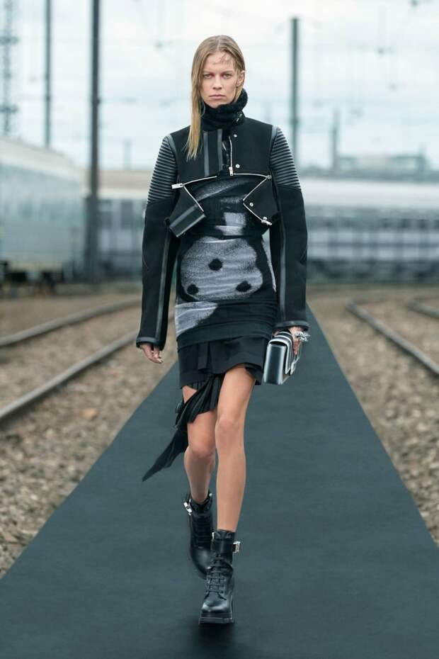 Givenchy Resort 2022