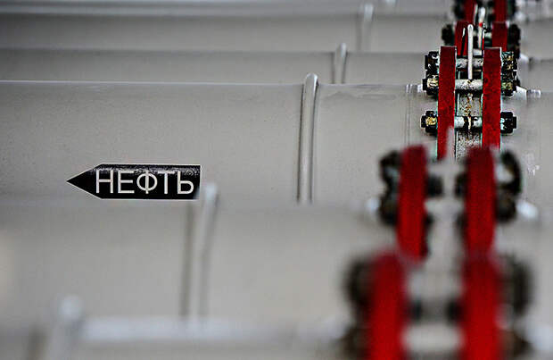 Bloomberg: Россия торгует нефтью с помощью фирм «из ниоткуда»