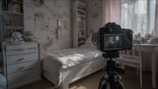 Мать использовала пятилетнюю дочь для создания контента для взрослых