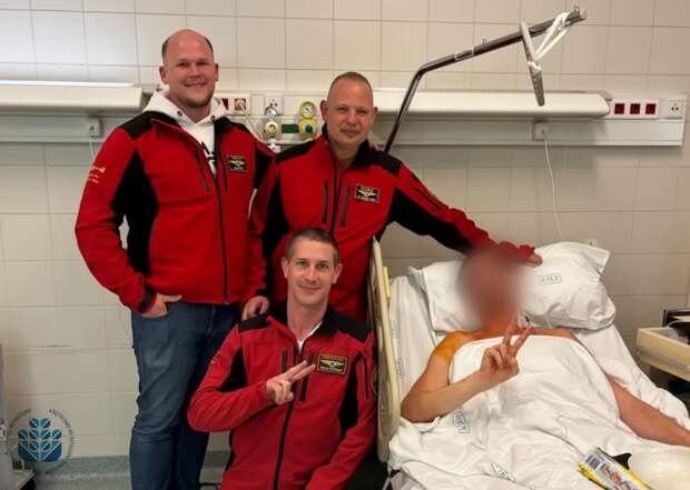 Венгерский хирург провёл операцию на открытом сердце прямо на улице