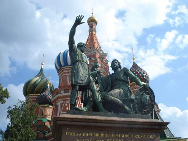 Памятник Минину и Пожарскому. Фото: wikipedia.org