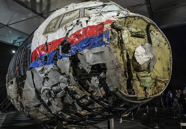 Голландские следователи реконструировали последние секунды полета МН17 Голландские следователи реконструировали последние секунды полета МН17