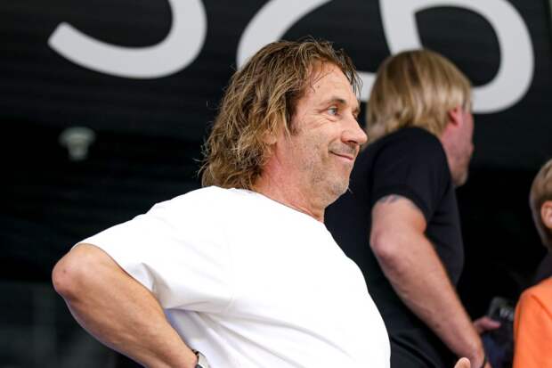 Мостовой: сборная России «копается в своей песочнице» — как понять, какой у нас уровень?