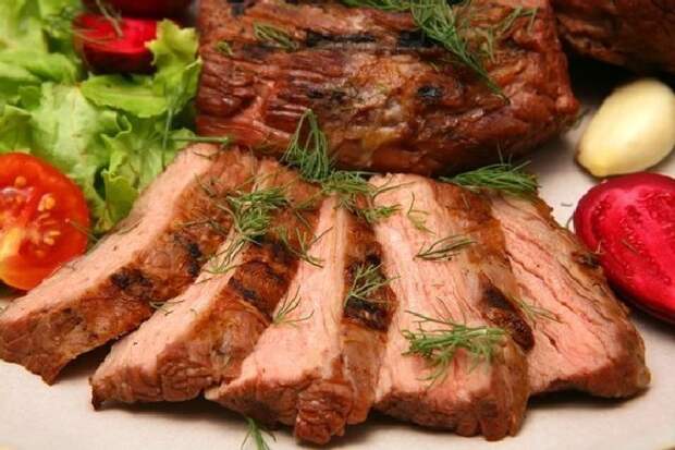 Очень вкусная домашняя буженина. \ Фото: patee.ru. Очень вкусная домашняя буженина. \ Фото: patee.ru.