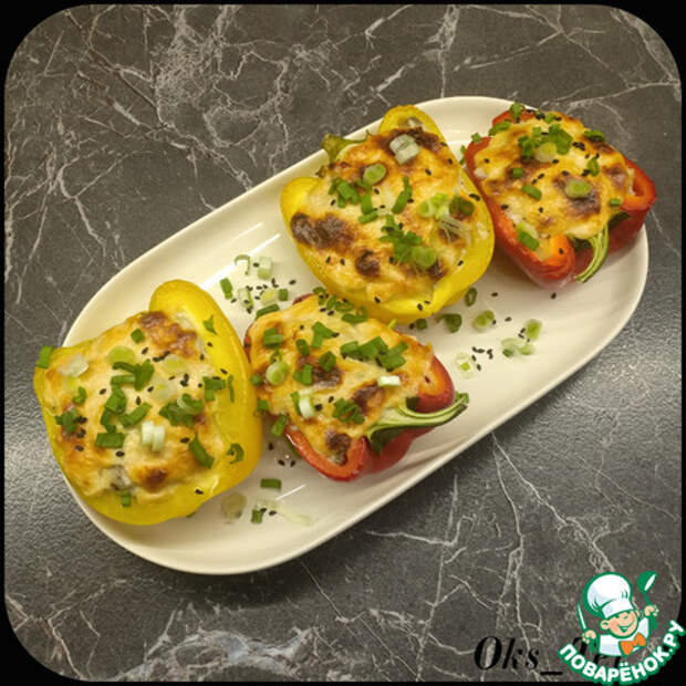 Перец, фаршированный фаршем и грибами