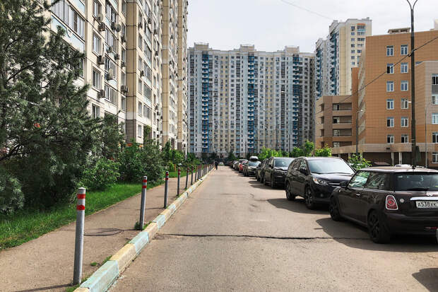 Фото и гифки непарадной Москвы