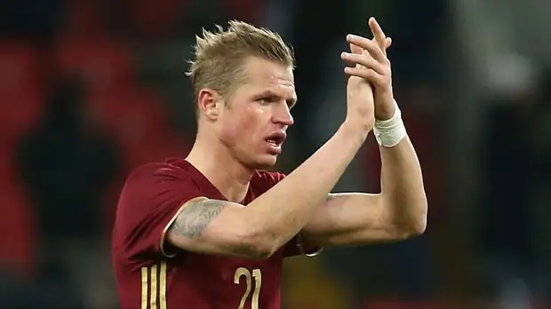 Тренер «Локомотива» считает, что Тарасов заслужил удаление в матче РПЛ с «Зенитом»