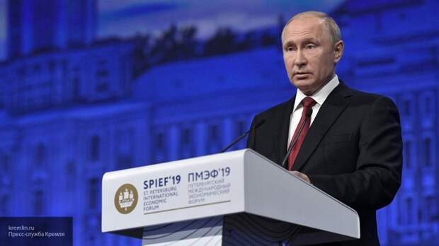 Дорожную карту по развитию несырьевого сектора экономики представили Путину
