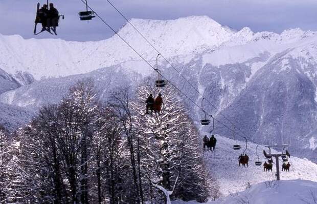 Около ста человек застряли на канатной дороге в Красной поляне