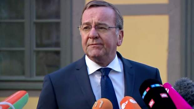 Spiegel: Глава Минобороны Германии отказался от идеи всеобщего воинского призыва