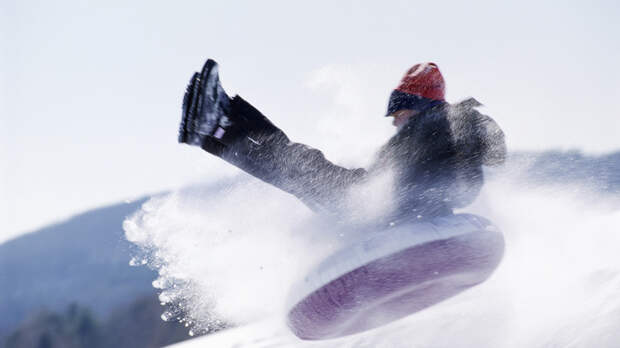 Спасатель Дударев предостерёг от катания на тюбингах в марте