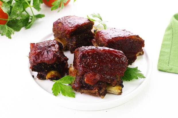 Пошаговый рецепт вкусных говяжьих ребрышек в духовке с фото и видео