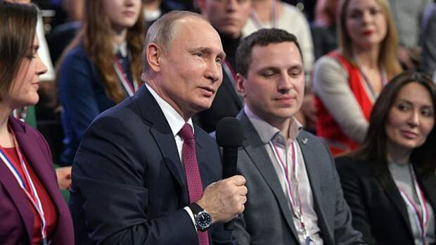 Путин: На профориентацию школьников в 2018 году выделят 1 млрд рублей