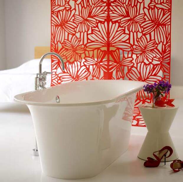 красный цвет в дизайне ванной комнаты, bathroom in red, red bathroom, красная ванная, фото красной ванной комнаты