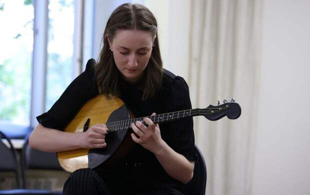 Петербуржцев приглашают на фестиваль «Альтовая домра: Pro Solo»