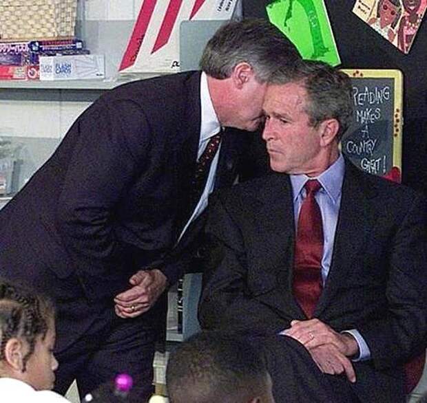 Момент, когда Джордж Буш был проинформирован о террористических атак 11 сентября Весь Мир, история, фотографии