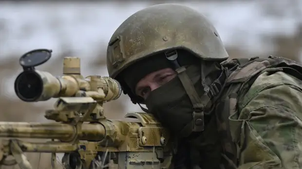 В Мариуполе боевики «Азова»* при эвакуации ранили пожилую женщину и двух ее внуков