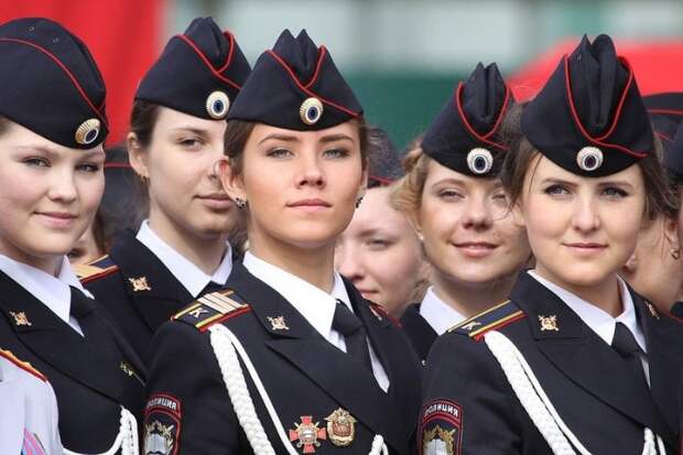 Девушки в силовых структурах нашей страны