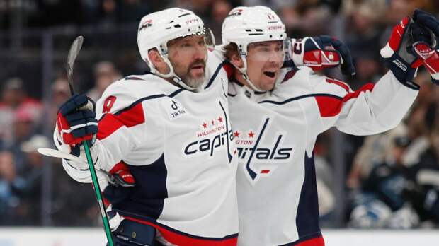 Овечкин разбушевался — оформил хет-трик и продолжил погоню за Гретцки! Ови поднял «Вашингтон» на красивый подвиг