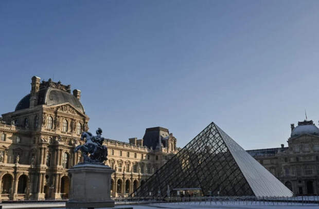 Сотрудники Лувра снова бастуют