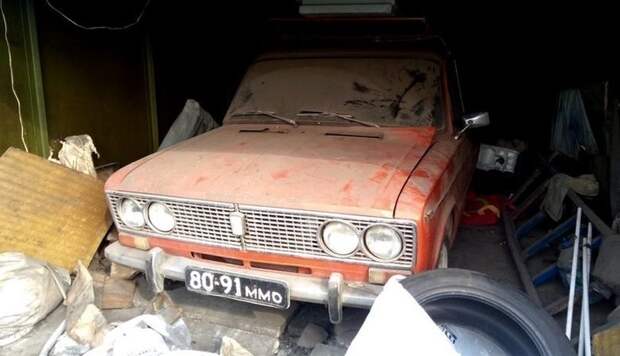 Автомобили, которые нашли во время сноса московских гаражей barn find, авто, автомир, автомобили, гараж, находка, олдтаймер, ретро авто