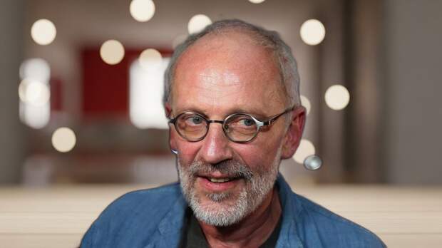 «Она американка, а я — человек старых взглядов»: как живёт 37-летняя дочь Александра Гордона от первого брака, которую он видел лишь на свадьбе