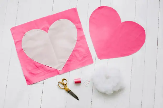 Подушка-сердце своими руками: 5 вариантов | Самошвейка - сайт о шитье и рукоделии