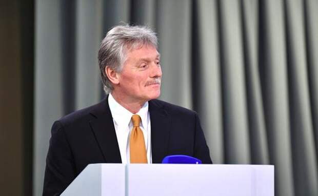 Песков заявил, что Кремль своевременно сообщит дату прямой линии с Путиным