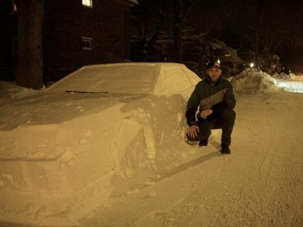 В Канаде вылепленный из снега автомобиль получил штраф за неправильную парковку авто, автоприкол, парковка, прикол, снег, снеговик, штраф, юмор