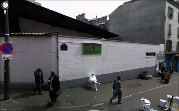 Неординарные снимки из сервиса Google Street View (47 фото) Неординарные снимки из сервиса Google Street View (47 фото)