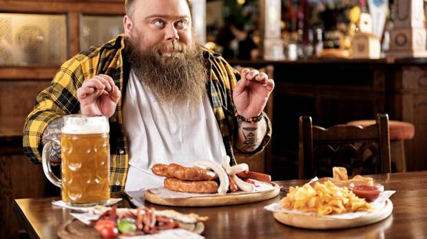 С чем сочетать разные типы пива: ответ Роскачества