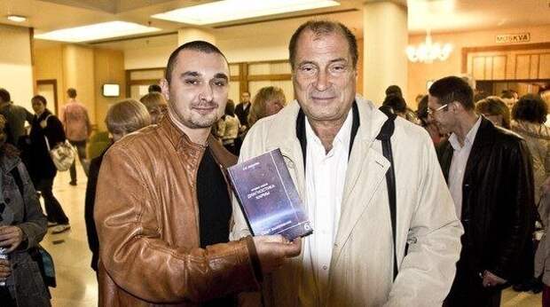 Когда Вы даёте какой-то совет, объясняю я, оставляйте право выбора человеку