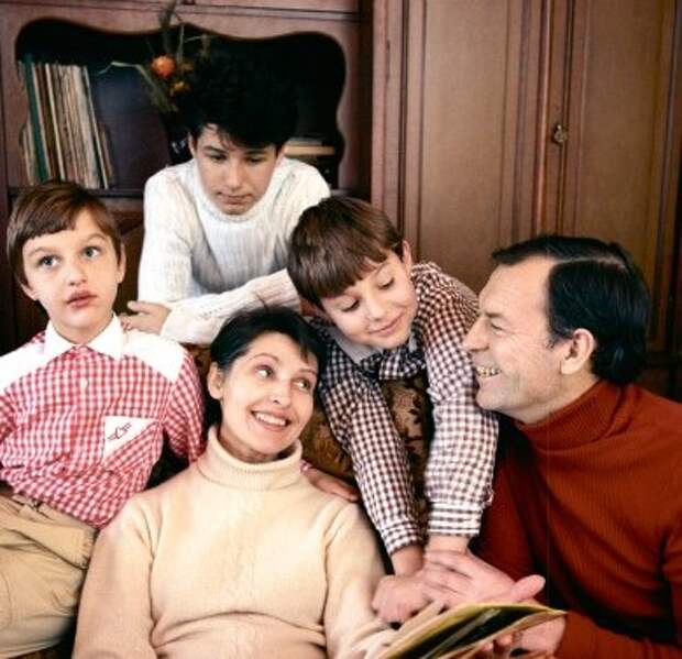 Регимантас Адомайтис с семьей (фото: "Мир Новостей")