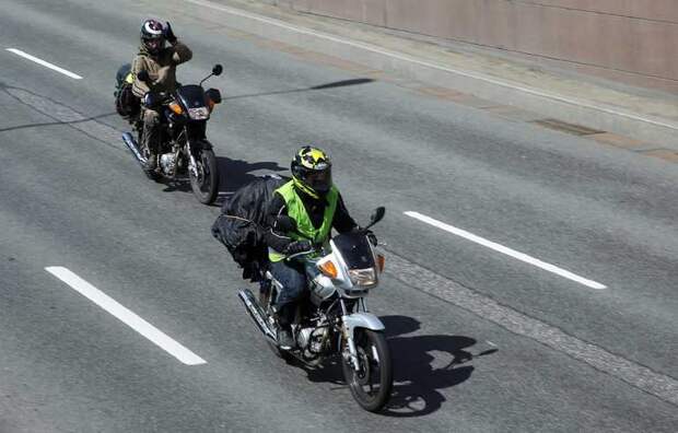 Полицейские устанавливают детали смертельного ДТП под Петербургом